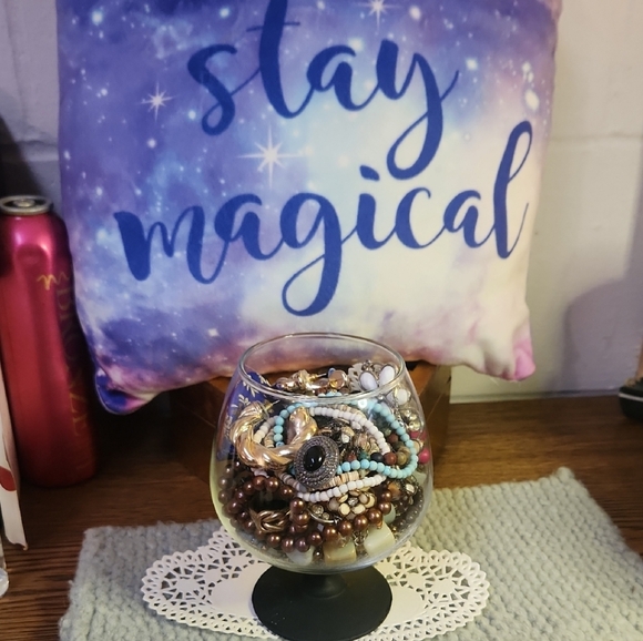 A Goblet Full Of Mystery Jewelry - Picture 1 of 5